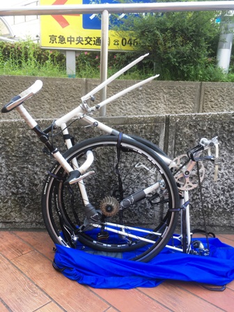 �֍s�f�r���[